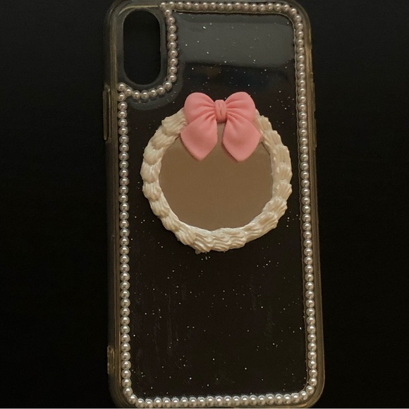 iPhone X/Xs Case - Picture 3 of 4